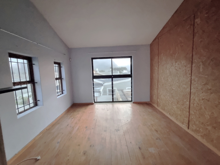 To Let 2 Bedroom Property for Rent in Muizenberg Western Cape